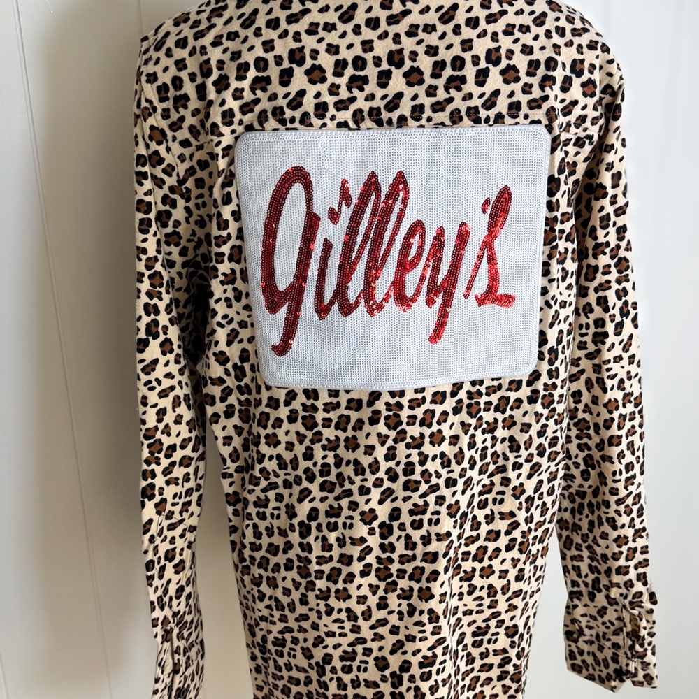 NEW Gilley’s Leopard Print Women's Blouse